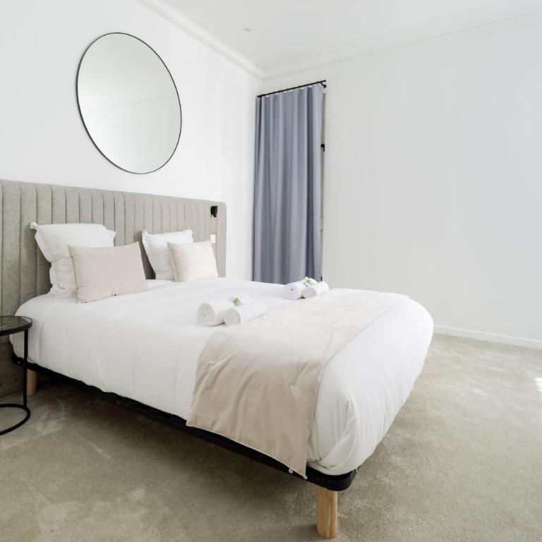 My Paris Apartments - Marbeuf - Four-Bedroom Apartment - 53