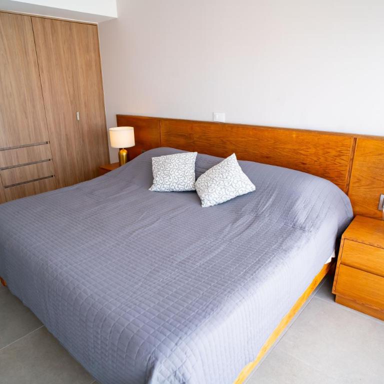 Signature Lux Condo US Consulate & The Harbor Mall - Three-Bedroom Apartment - 31