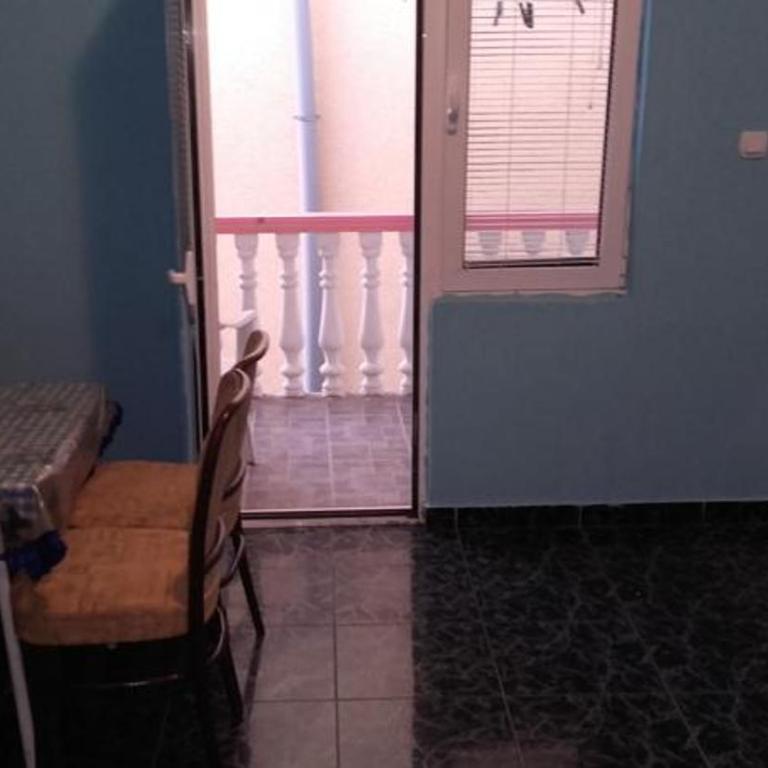 Guest House Dragomir - Apartman sa Terasom - 4