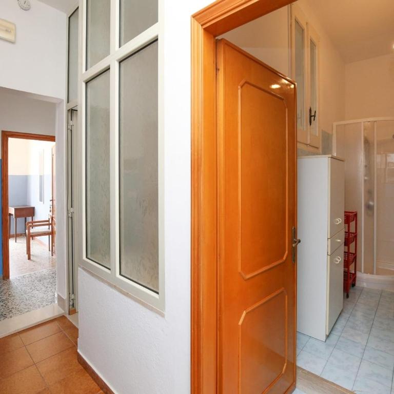 Vista mare, ampio terrazzo e aria condizionata - Casa Vacanza con 5 Camere da Letto - 15