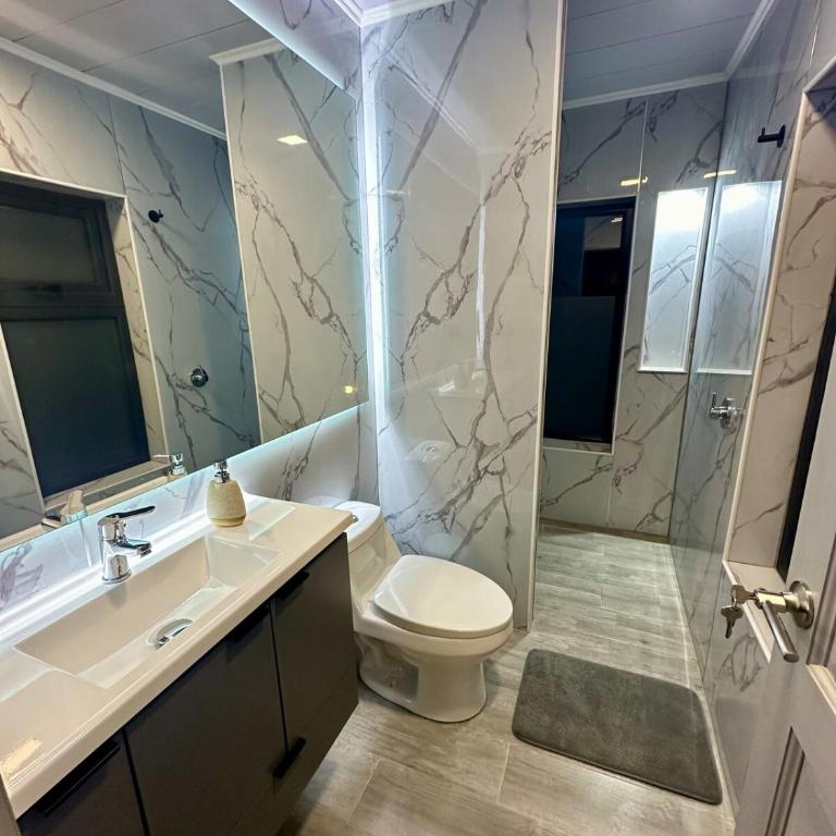Monolito, Pucón - Vista la lago y spa - Two-Bedroom House - 16