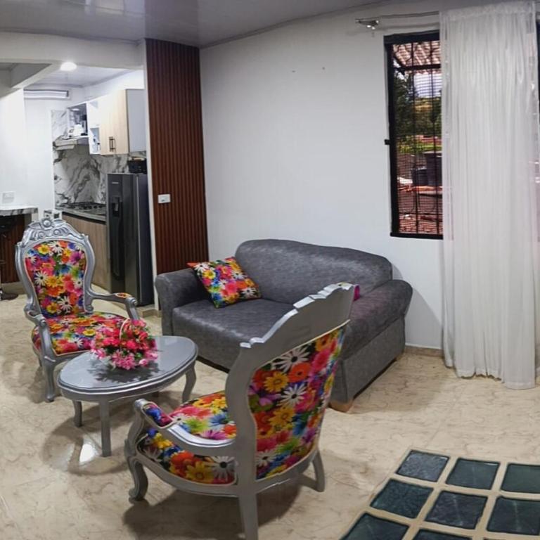 Castillo encantador - Two-Bedroom Apartment - 14