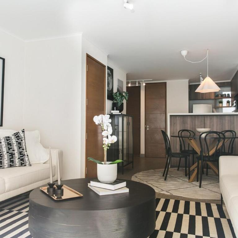 Hermosa casa nueva de 3 pisos - Three-Bedroom House - 17