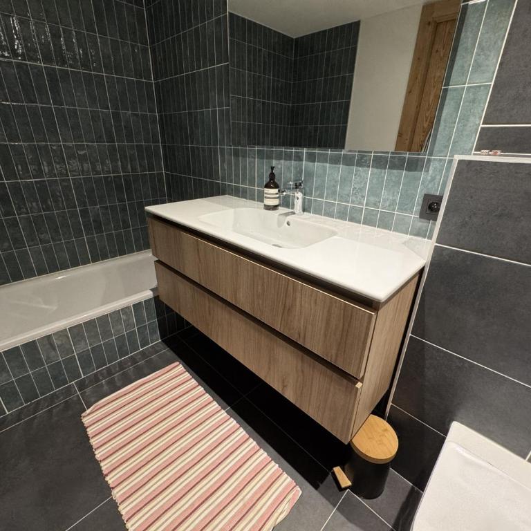 Appartement Carroz d'Arâches - Lodge Le Chamois - 83 m2, 6 pax, Centre station, Bain nordique, Terrasse, BBQ - Appartamento Premium con 3 Camere da Letto - 29