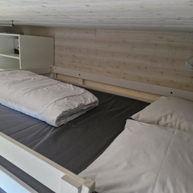 Studio rénové pour 4 au pied de la piste de luge - FR-1-836-13 - Estudio - 7