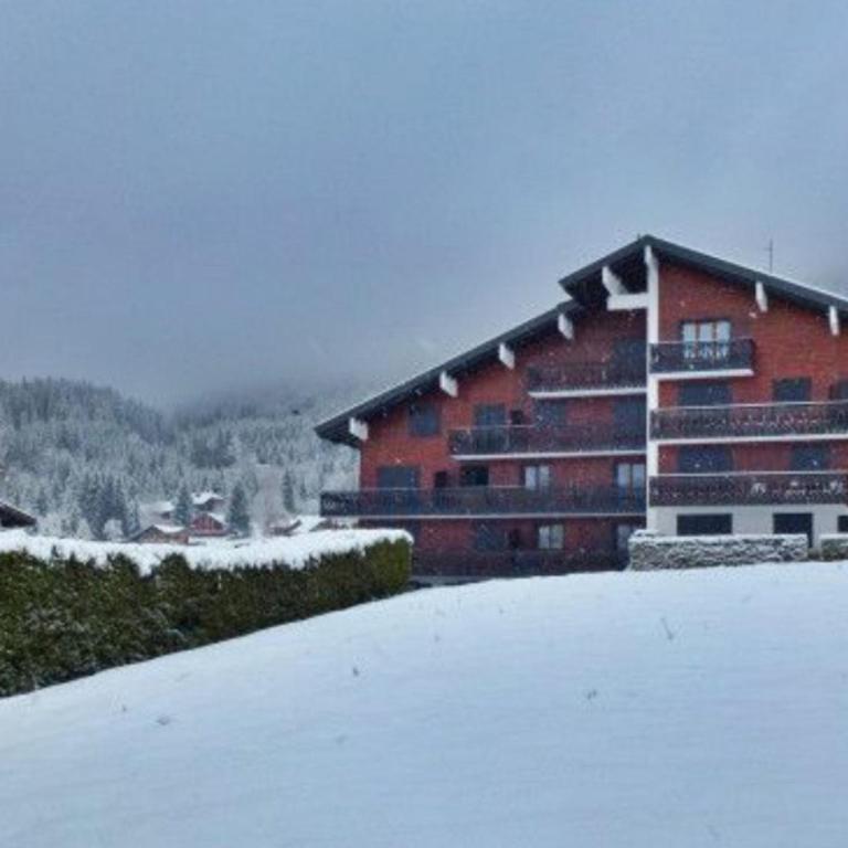 Studio rénové pour 4 au pied de la piste de luge - FR-1-836-13 - Estudio - 14