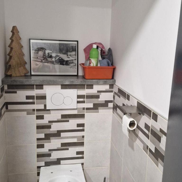 Studio rénové pour 4 au pied de la piste de luge - FR-1-836-13 - Estudio - 15