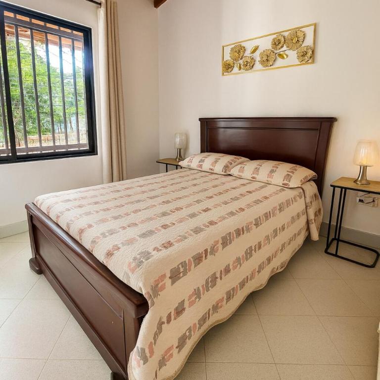 Casa Bosques in Pilarica - Family and cozy - Three-Bedroom House - 12