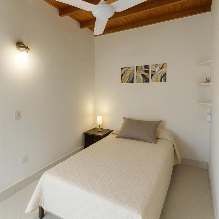Casa Bosques in Pilarica - Family and cozy - Three-Bedroom House - 30