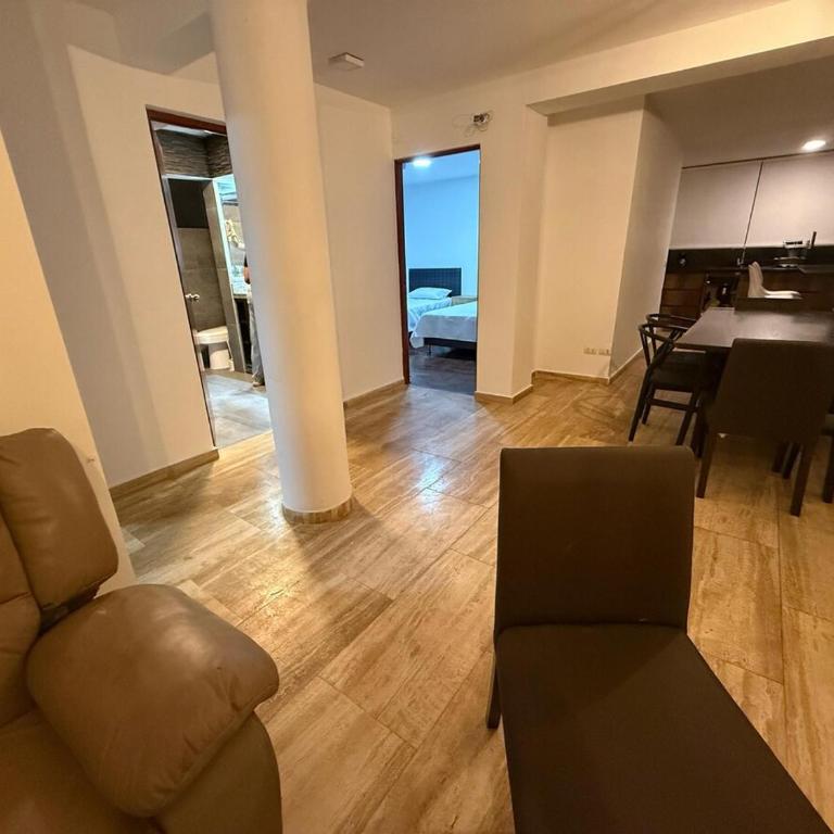 Welcoming apartment - Three-Bedroom Apartment - 1
