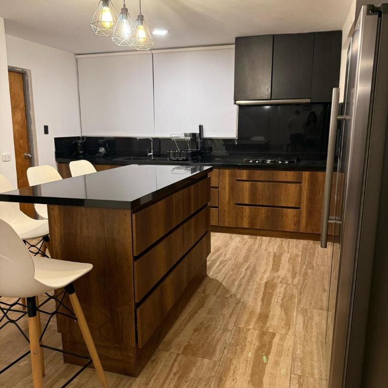 Welcoming apartment - Three-Bedroom Apartment - 4