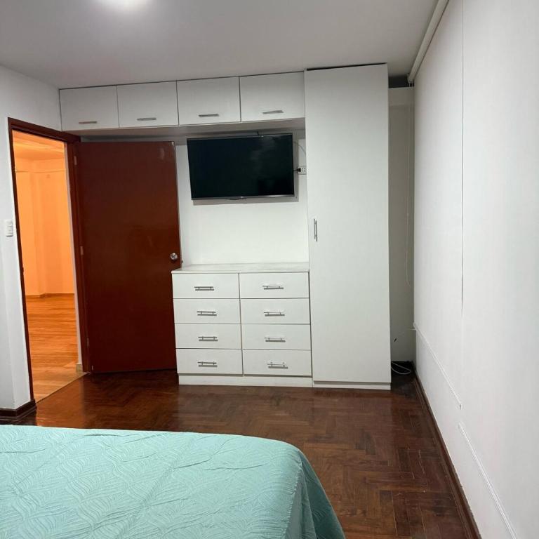 Welcoming apartment - Three-Bedroom Apartment - 18