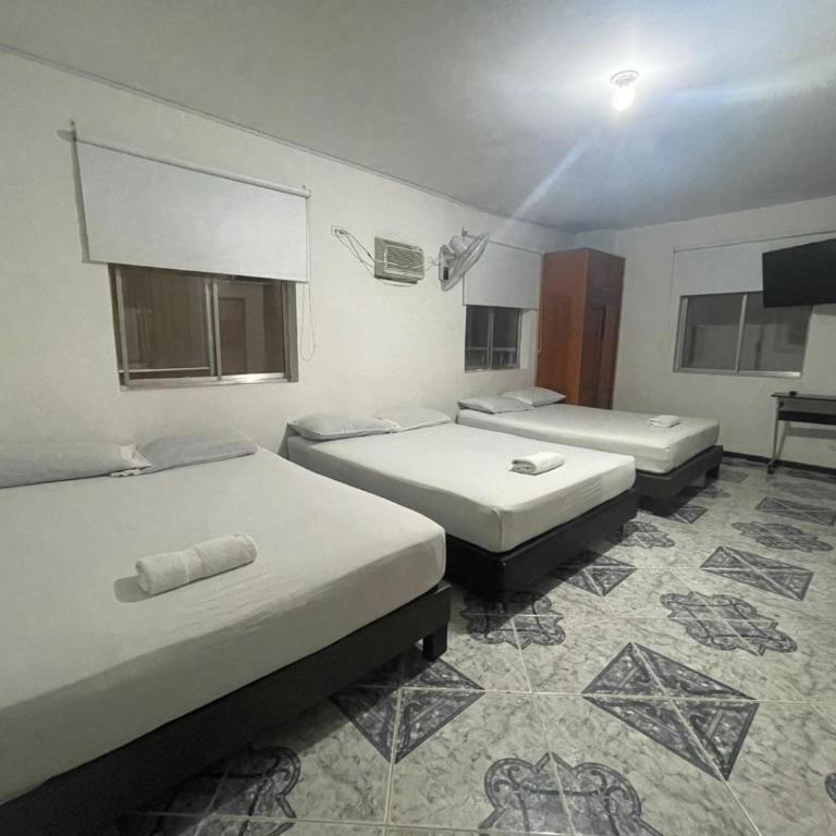 Hospedaje, Medellín,Turismocolombia-fit,Laureles,Estadio,La 70 - Habitación Familiar con baño privado - 12