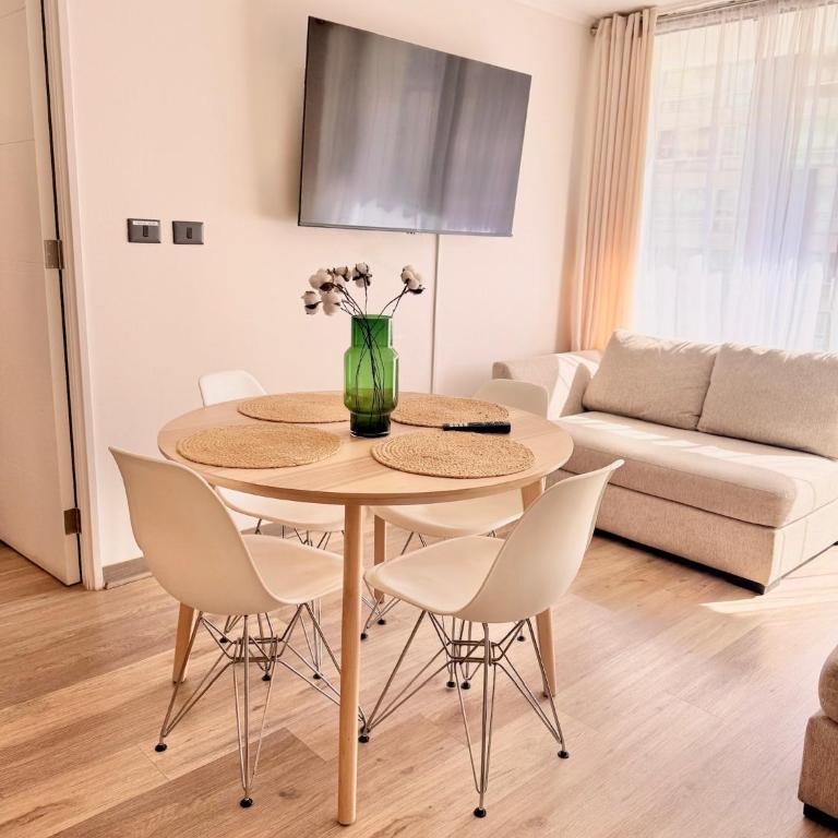 Departamento con estacionamiento incluido, Ideal para ir de compras y conectar con puntos turísticos - Apartamento de 2 dormitorios - 8