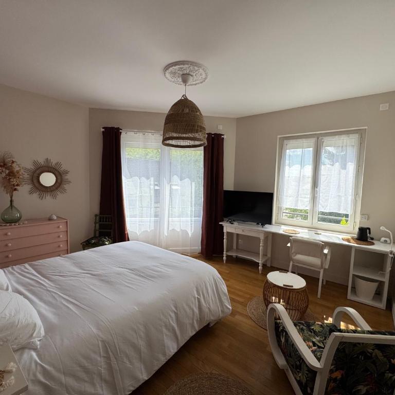 Le Clos Les Brunes - Maison 4 Chambres - 32