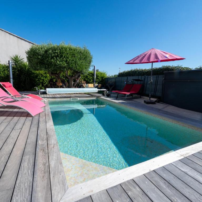 SUPERBE VILLA VUE MER JUSQU'A 14 COUCHAGES La LONDE LES MAURES Entre HYERES et Le LAVANDOU 4 Etoiles PISCINE CHAUFFEE - Four-Bedroom House - 11