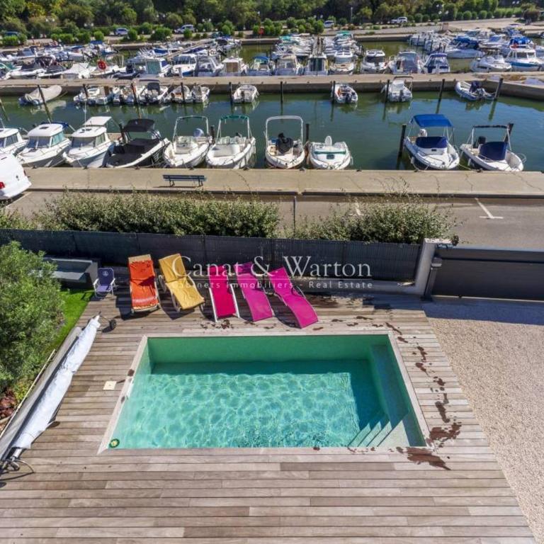 SUPERBE VILLA VUE MER JUSQU'A 14 COUCHAGES La LONDE LES MAURES Entre HYERES et Le LAVANDOU 4 Etoiles PISCINE CHAUFFEE - Four-Bedroom House - 10