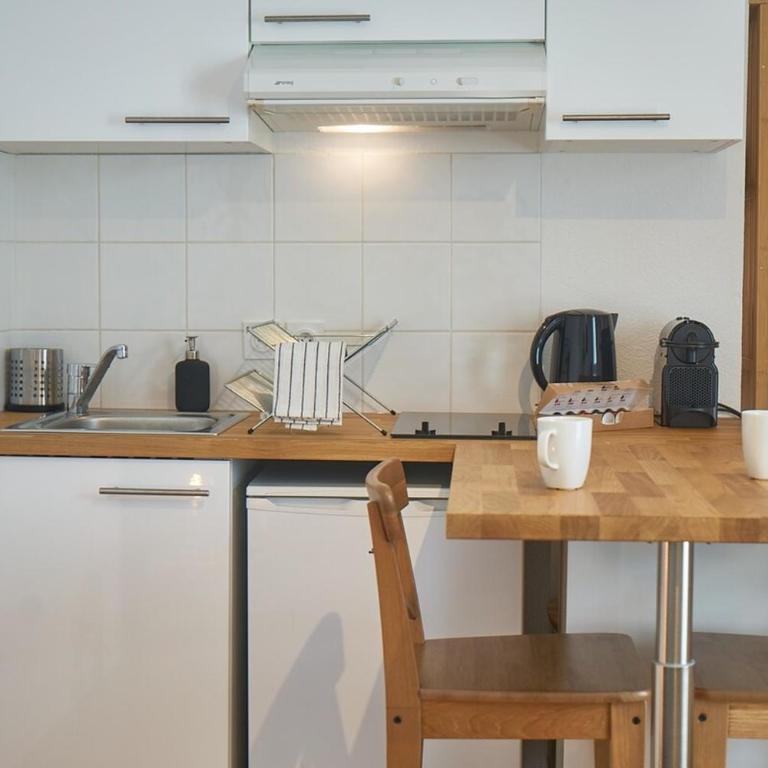 Convenient and central studio Close to the metro and amenities - Appartamento - 6