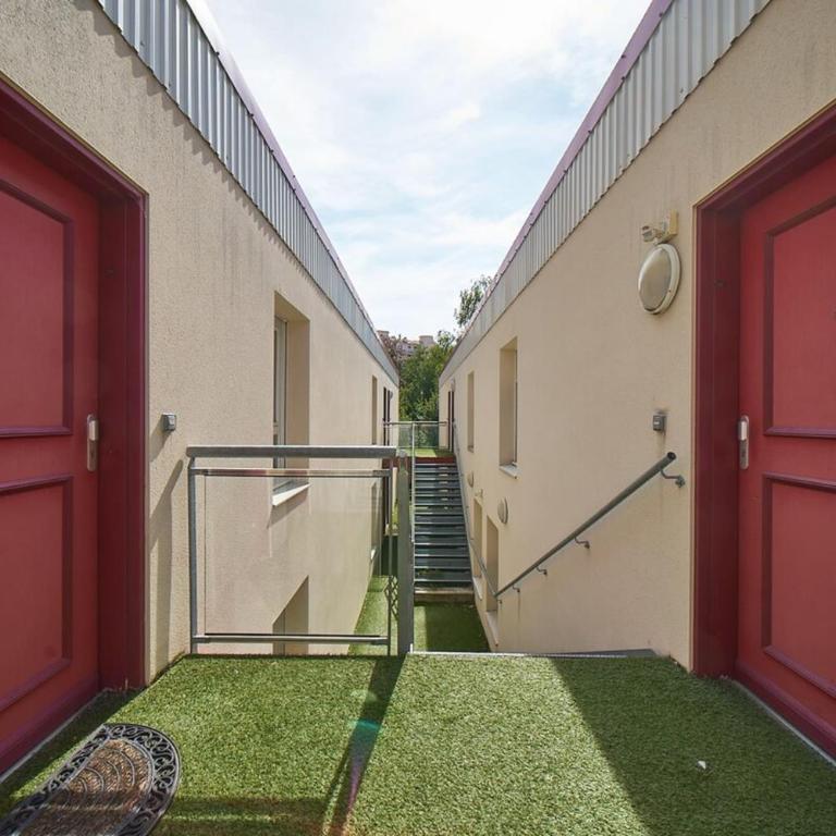 Convenient and central studio Close to the metro and amenities - Appartamento - 26