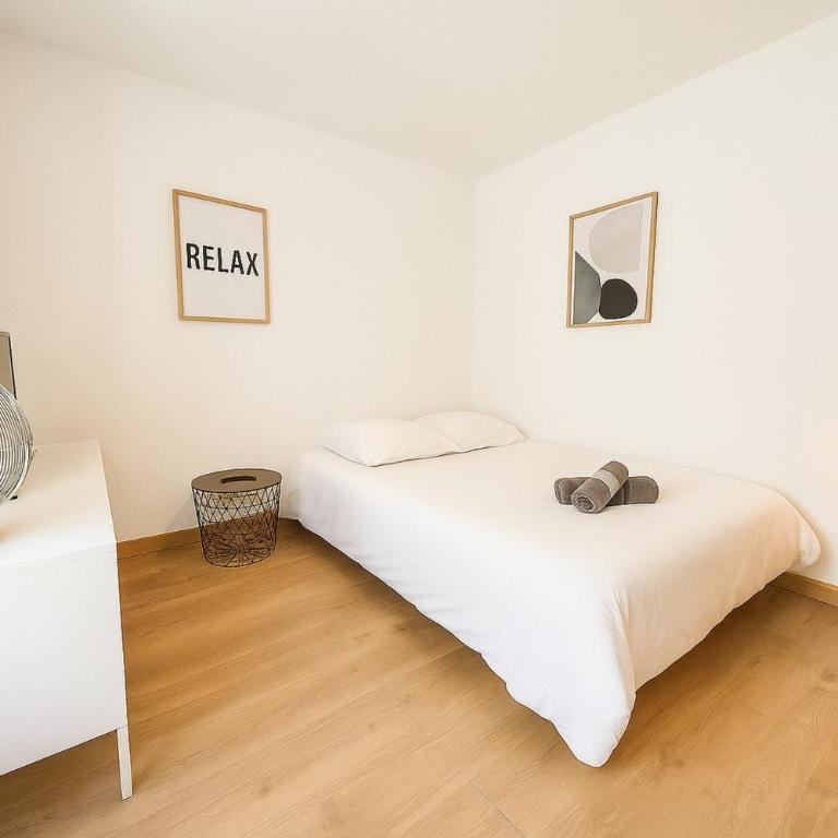 Functional and well located studio close to metro and shops - Apartment - 2