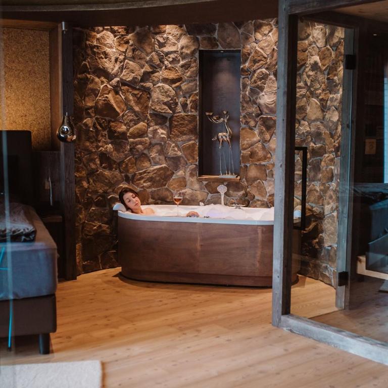 La Roccia Wellness Hotel - Suite Queen Deluxe con Sauna - 2