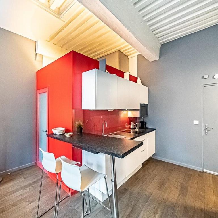 Le Sainte Catherine - studio en centre ville - Apartment - 10