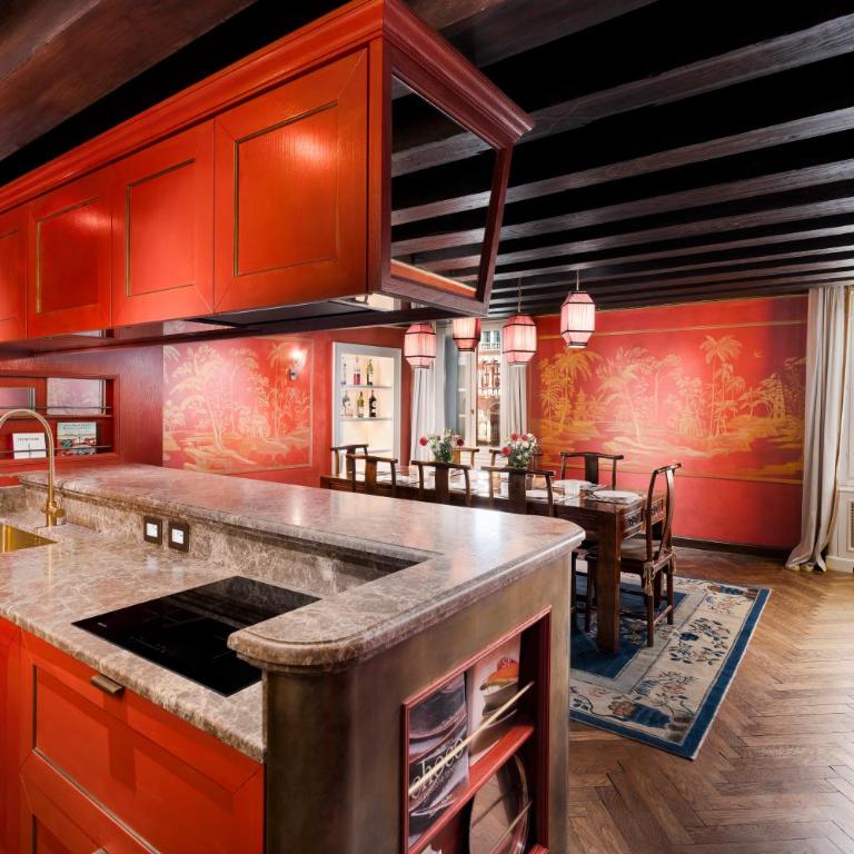 Palazzo Loredan Grand Canal - Three-Bedroom Apartment with Water View - 25