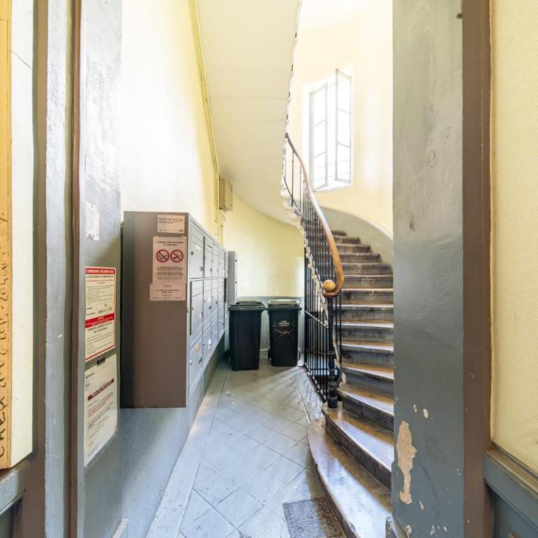 Le Petit Chaponnay - Charming Apartment for 2 near Saxe Gambetta - Apartment - 18