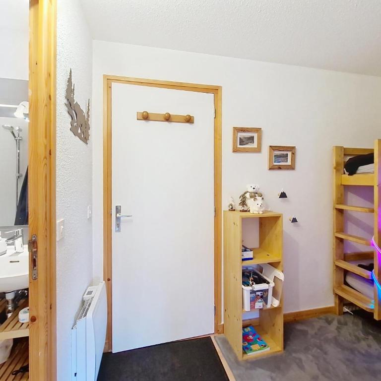 TARTIFLES TF11 NATURE & MOUNTAIN 4 Pers - Studio - 8