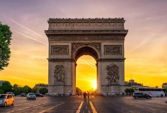 Arc de Triomphe/ Champs-Élysées - Apartment - 16
