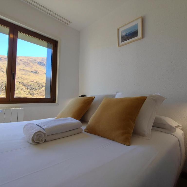AC Apartaments Centre - Apartamento con vistas a las montañas - 1