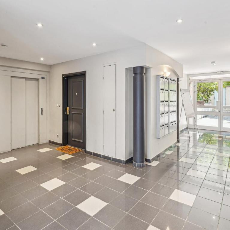Baraban Apartment for 4 people with Balcony near Part-Dieu - Apartment - 10