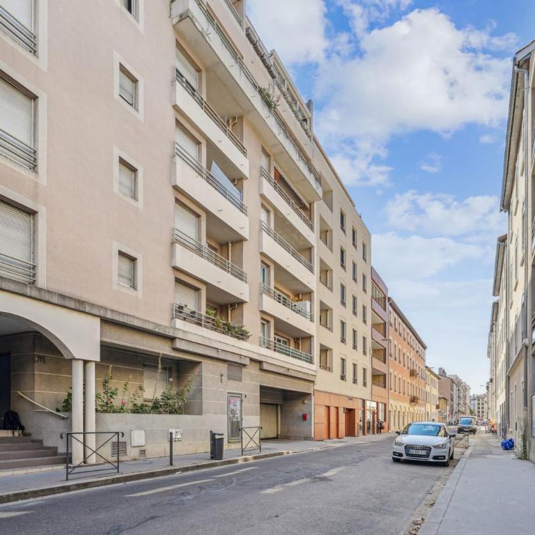 Baraban Apartment for 4 people with Balcony near Part-Dieu - Apartment - 14