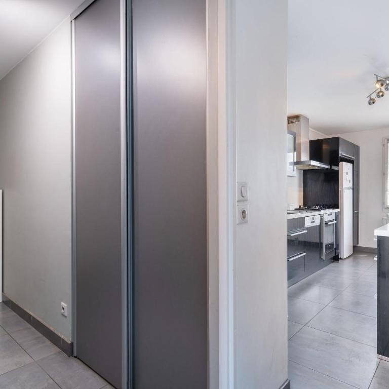 Spacieux appartement familial avec balcon Villeurbanne - Appartement - 10