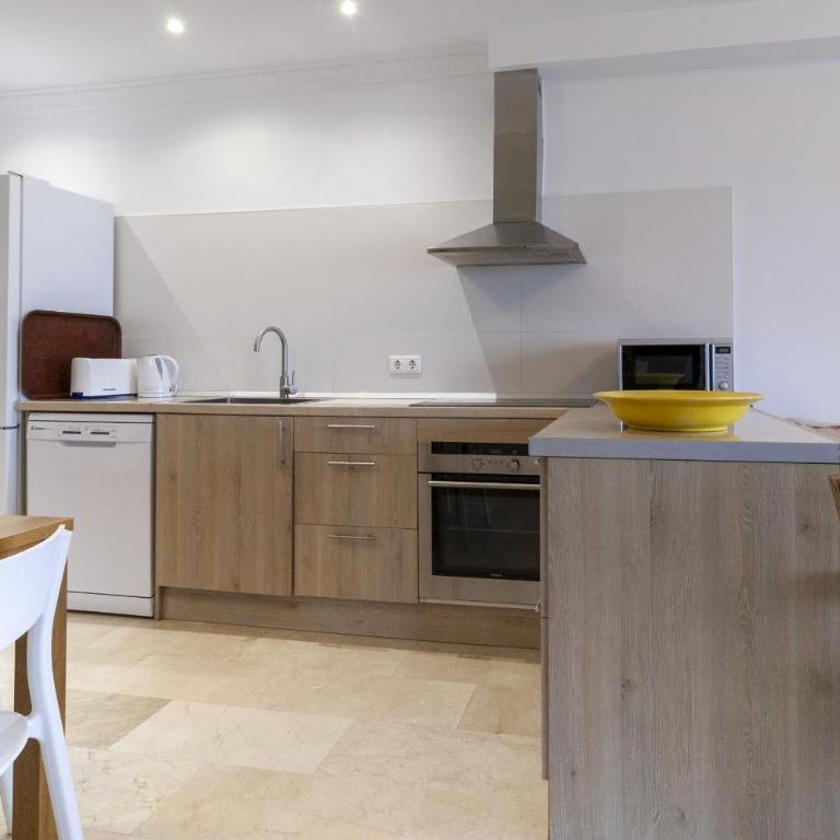 Modern apartment with pool on the beachfront in Marbella by SharingCo - Apartamento de 3 dormitorios con balcón - 20