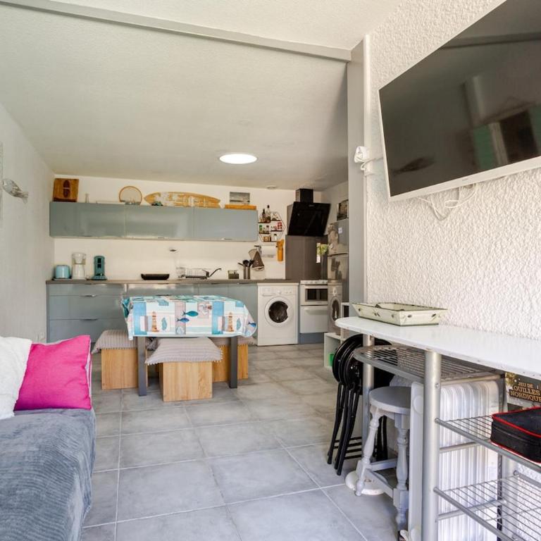 pavillon cozy dans la pinède - 2 chambres- 4 personnes - Appartement 2 Chambres - 1