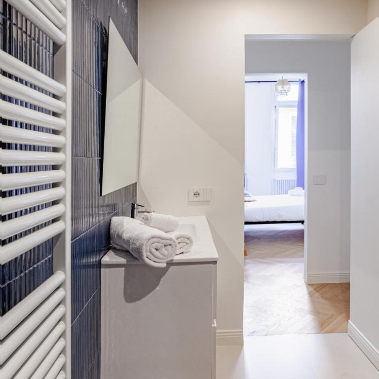 Porta Romana Metro Duomo - Appartamento con 2 Camere da Letto - 6