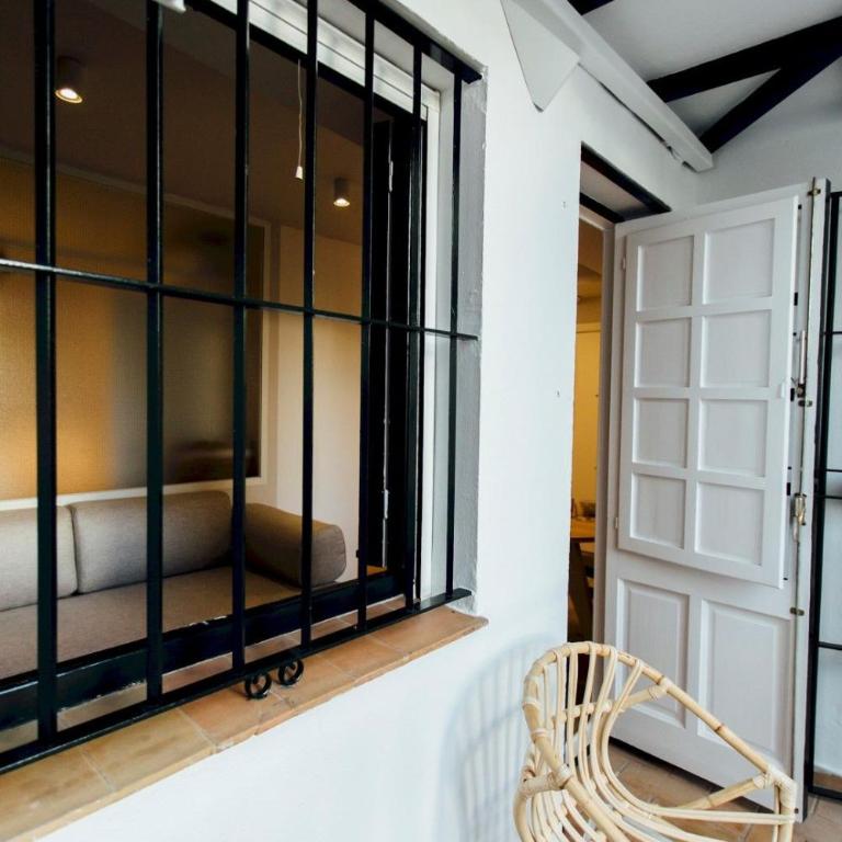 1 bedroom 1 bathroom - La Alfalfa - Cozy study - One-Bedroom Apartment - 20