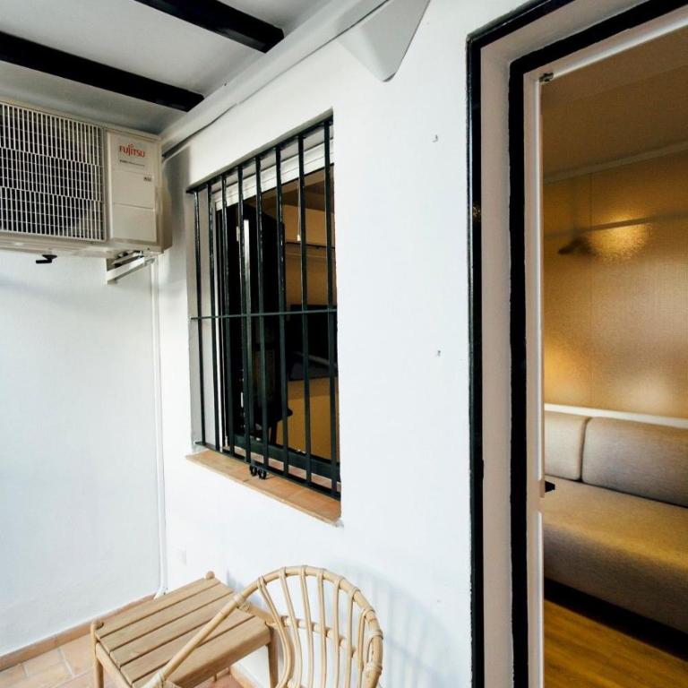1 bedroom 1 bathroom - La Alfalfa - Cozy study - One-Bedroom Apartment - 22