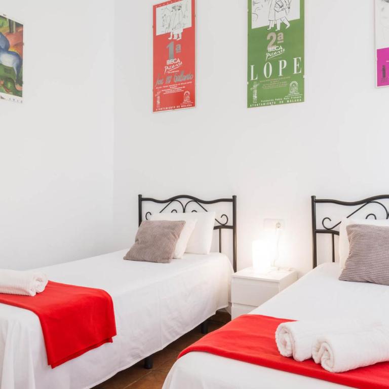 Apartamentos Alcazaba - Two-Room Apartment - 4