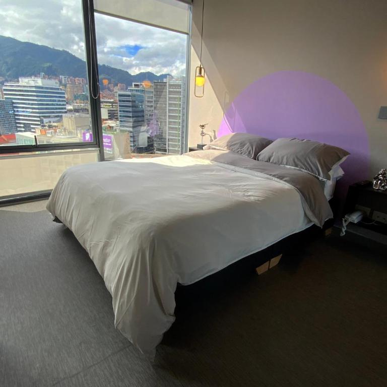 Bright luxurious flat with stunning view workspace - Apartamento de 1 dormitorio - 2