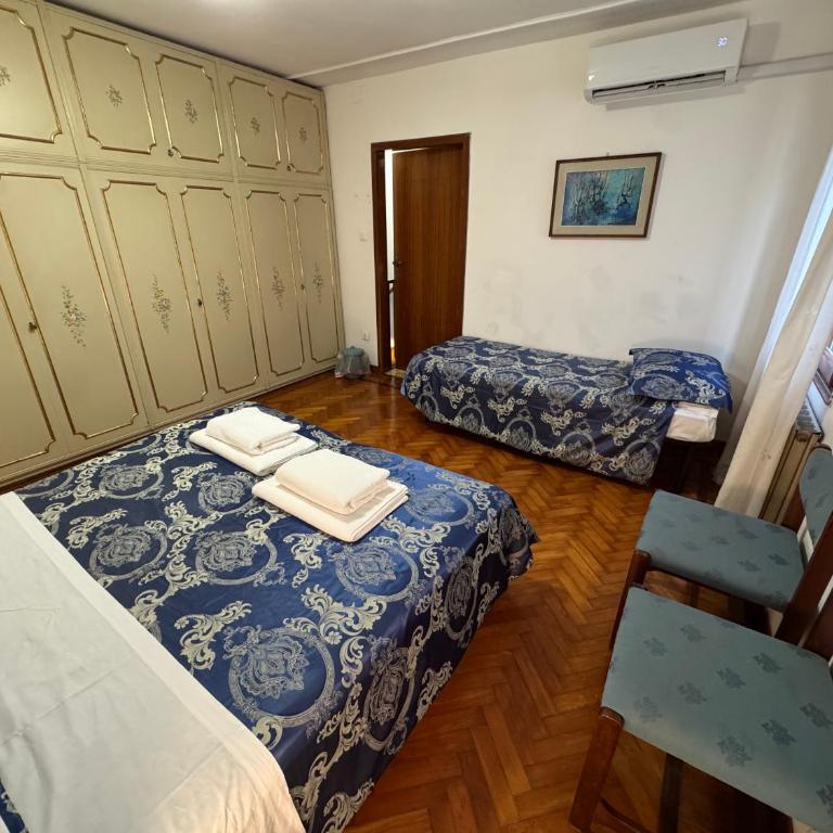 Exclusive Venice Kingsclass - Camera Tripla con Vista Giardino - 3