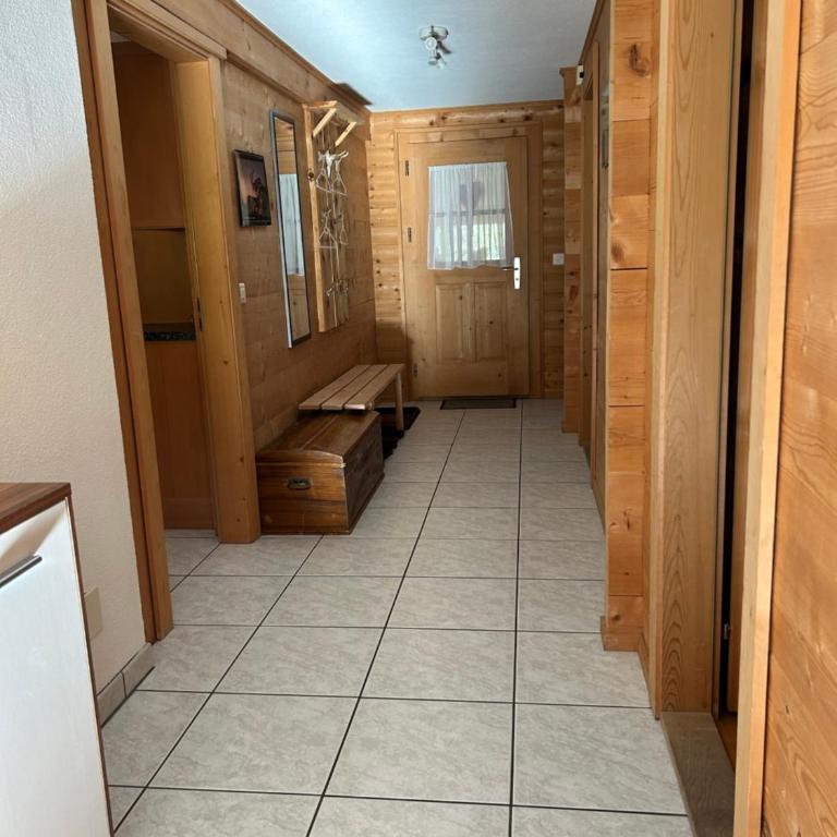 Sertig Ferienwohnung - Apartment mit Blick auf die Berge - 29
