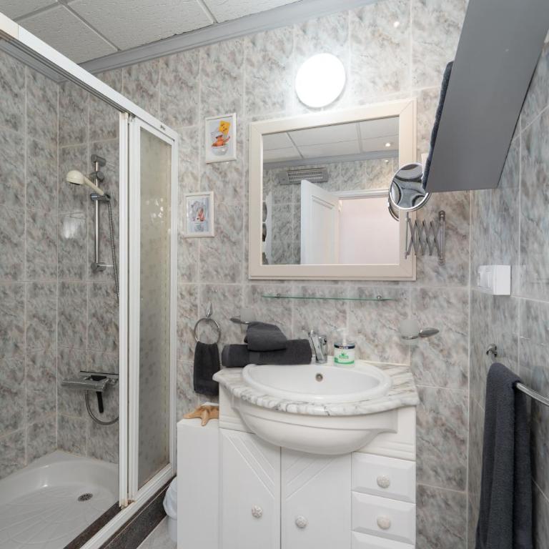 Parque Agaete near beach - One-Bedroom Apartment - 24
