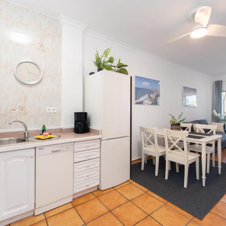Parque Agaete near beach - One-Bedroom Apartment - 37