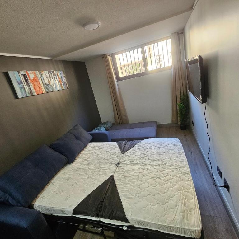Departamento en pleno Centro de Santiago minutos de Movistar Arenas, La Moneda, Plaza de Armas - One-Bedroom Apartment - 2