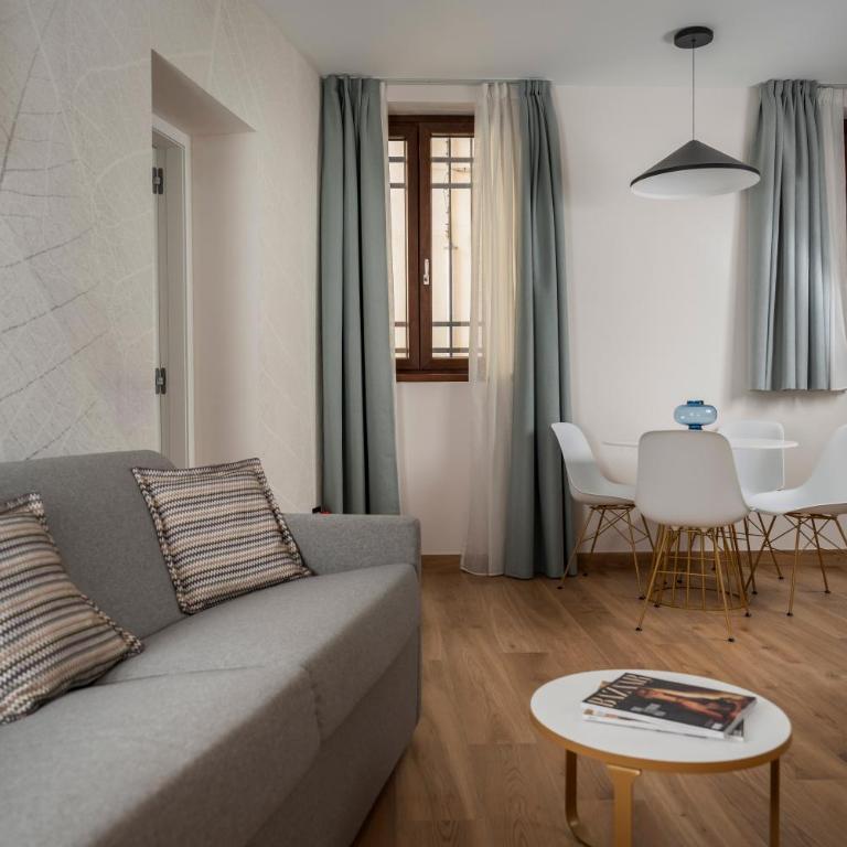 Palazzo dei Guardiani - Classic Apartment, Canal View B9 - 11