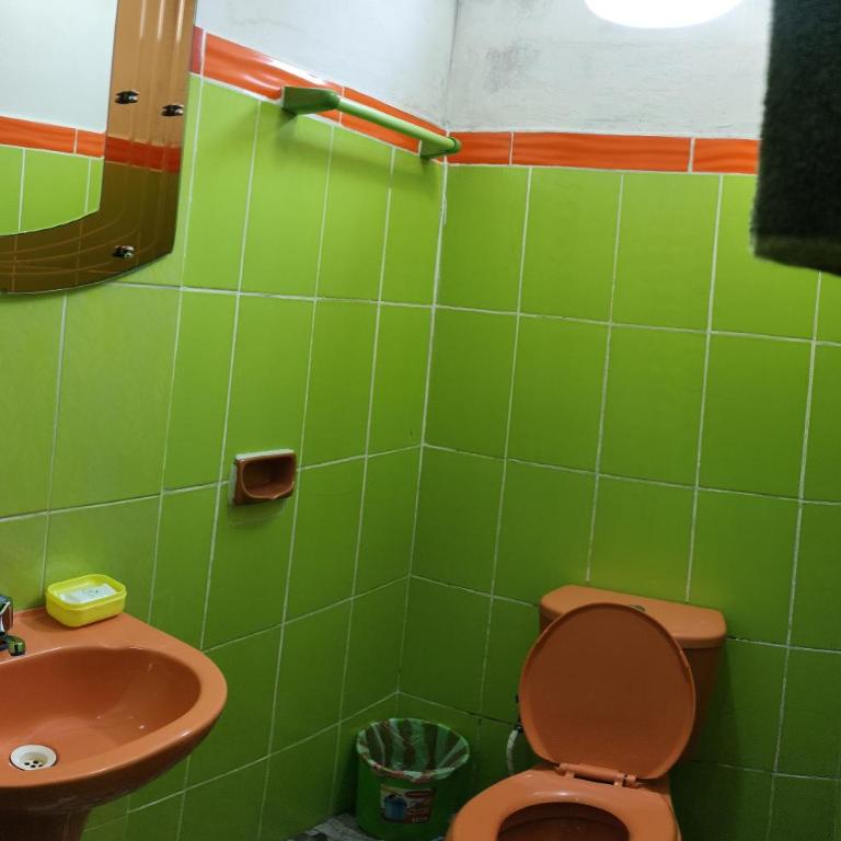 Hostal PIEDRA ANDINA - Habitación Doble con vistas al lago - 4