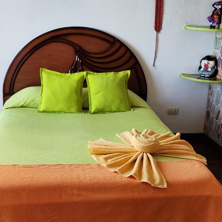 Hostal Piedra Andina - Habitación Doble con vistas al lago - 2