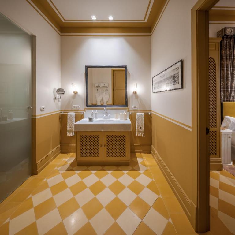 Cristine Bedfor Sevilla Boutique Hotel - Habitación Doble - 13
